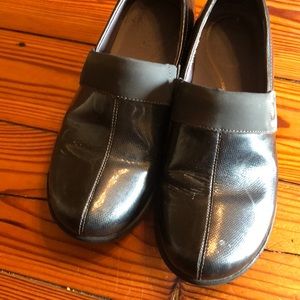 wonderworks dansko shoes